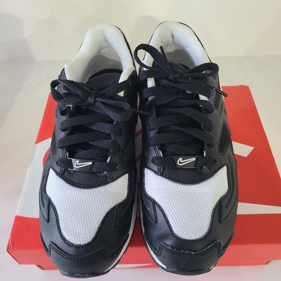 Nike Air Max2 Light (GS) - Picture 2 of 5